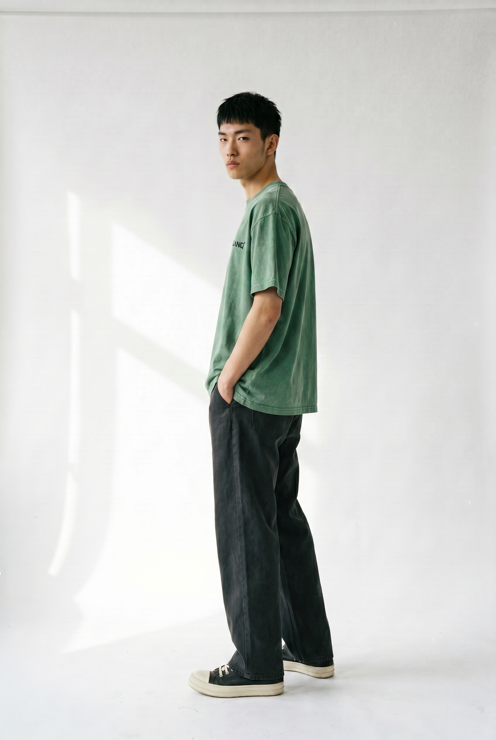 S1:E1 WASHED GREEN BASICS T-SHIRT
