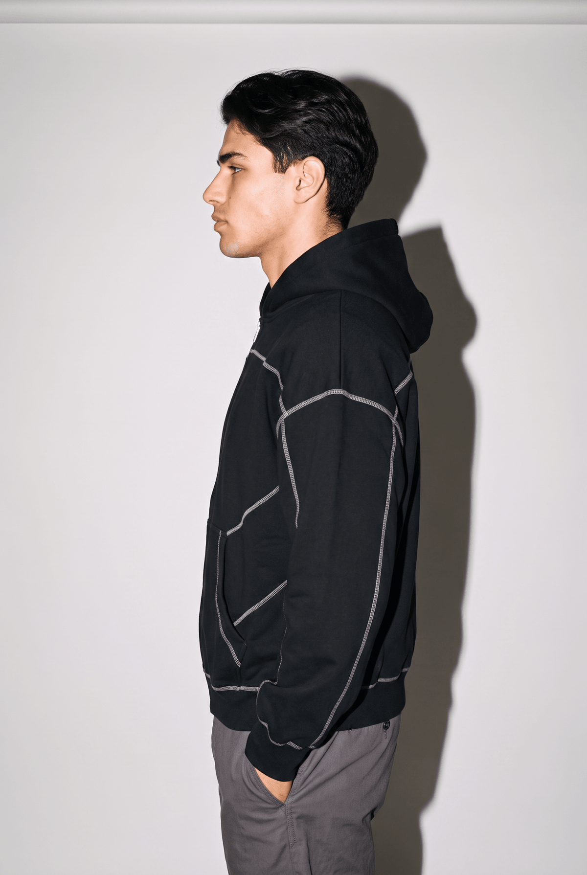 CONTRAST-STITCHED BOXY FLEECE ZIP HOODIE - BLANQ²