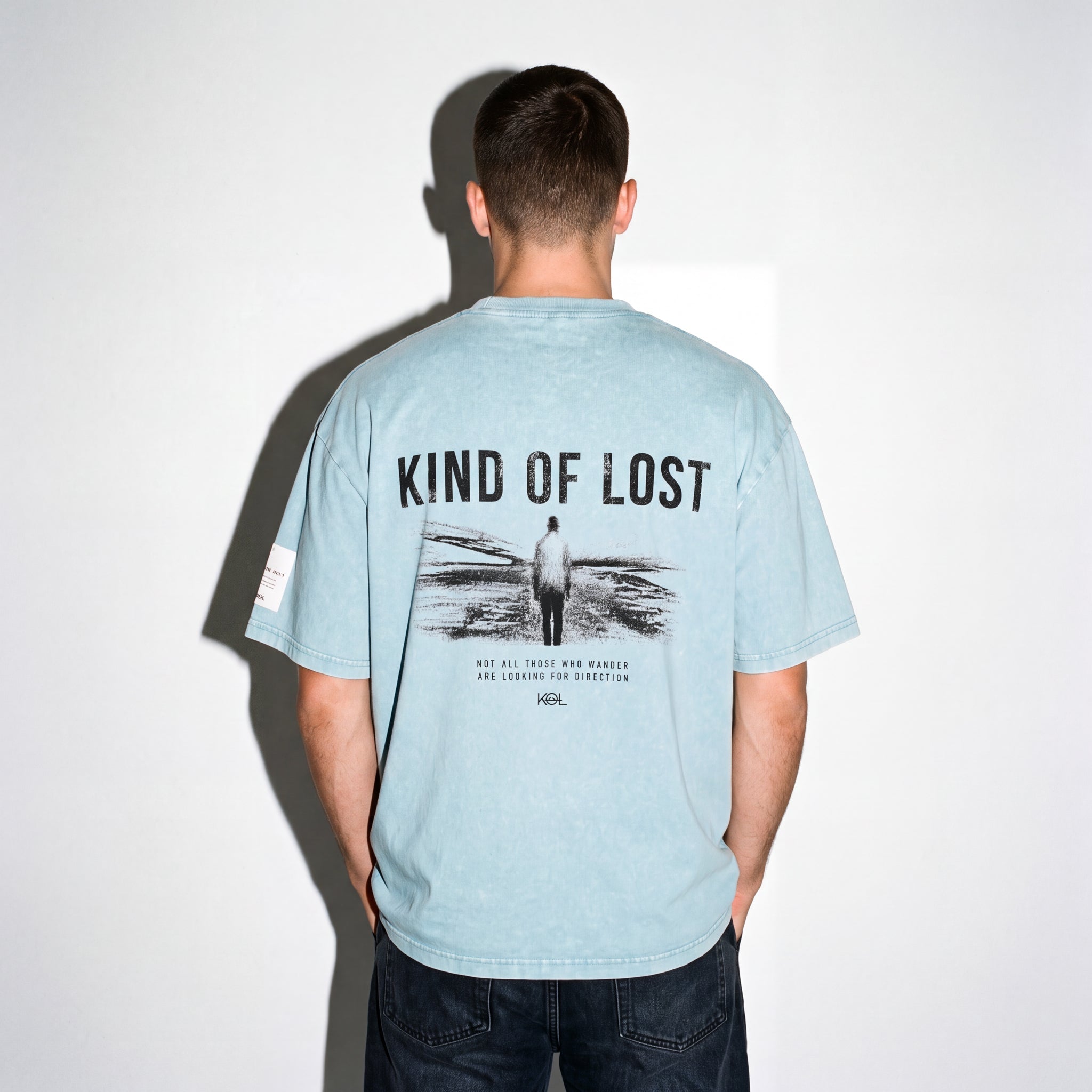 KIND OF LOST SNOW WASH OVERSIZED T-SHIRT - BLANQ²