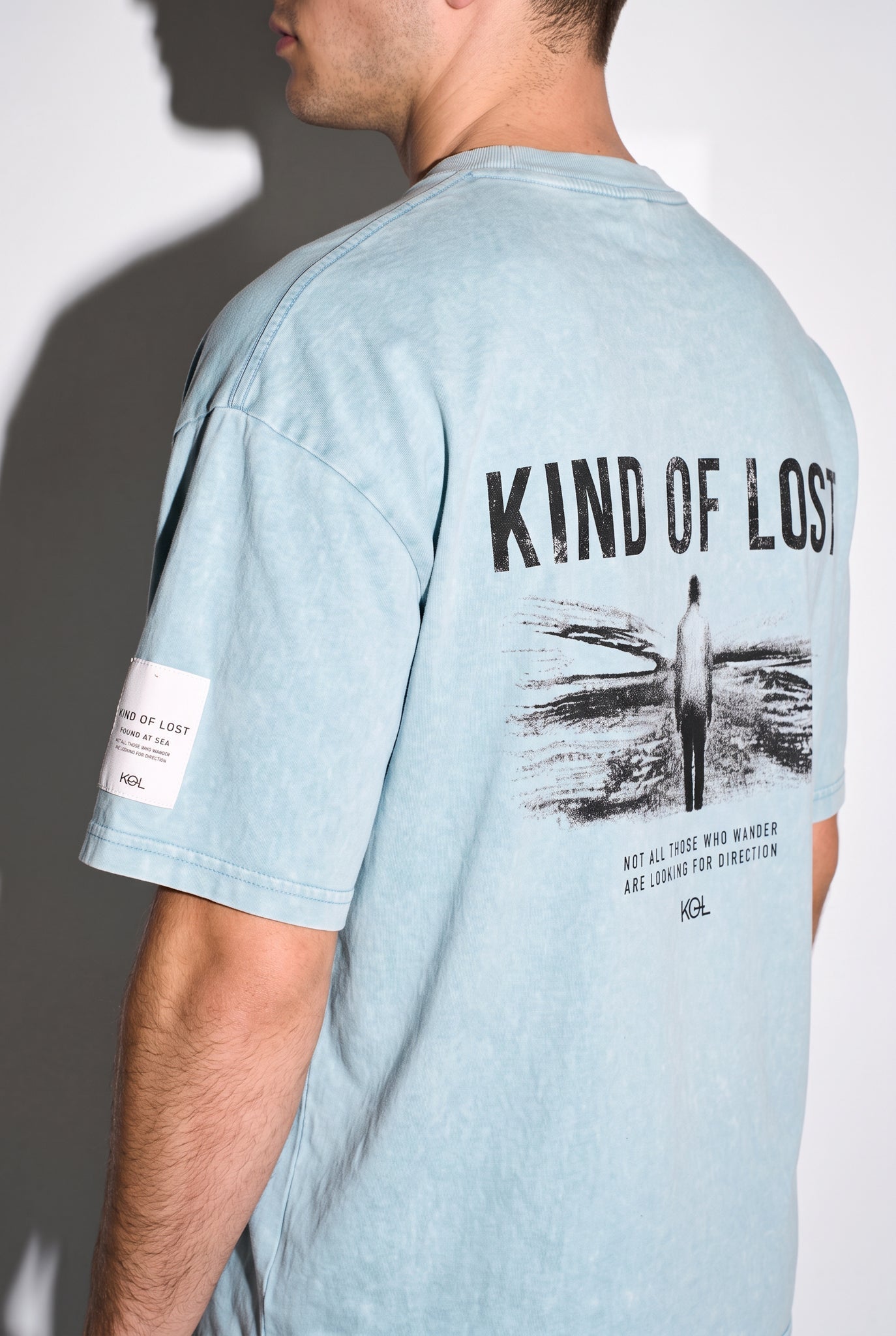 KIND OF LOST SNOW WASH OVERSIZED T-SHIRT - BLANQ²