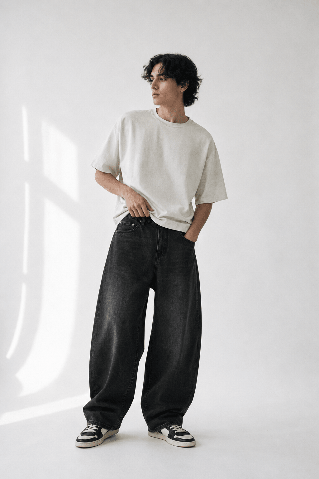 SUNFADE BARREL LEG JEANS - BLANQ²